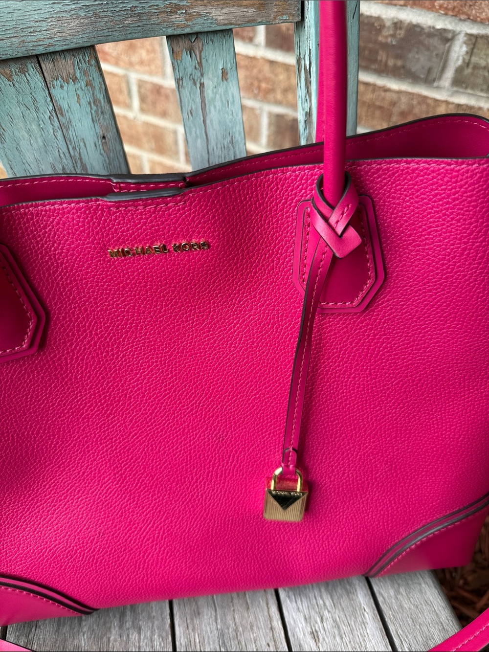 Michael Kors Studio Mercer Gallery Pebbled Leather Medium Tote in Ultra Pink - Picture 4 of 16